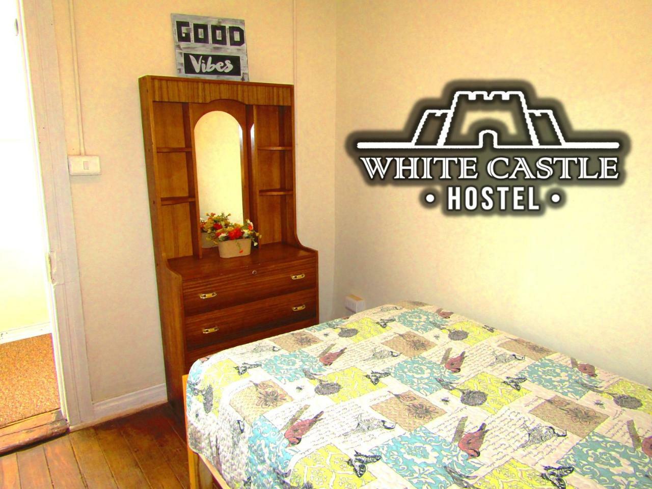 White Castle Hostel ヴァルパライソ エクステリア 写真