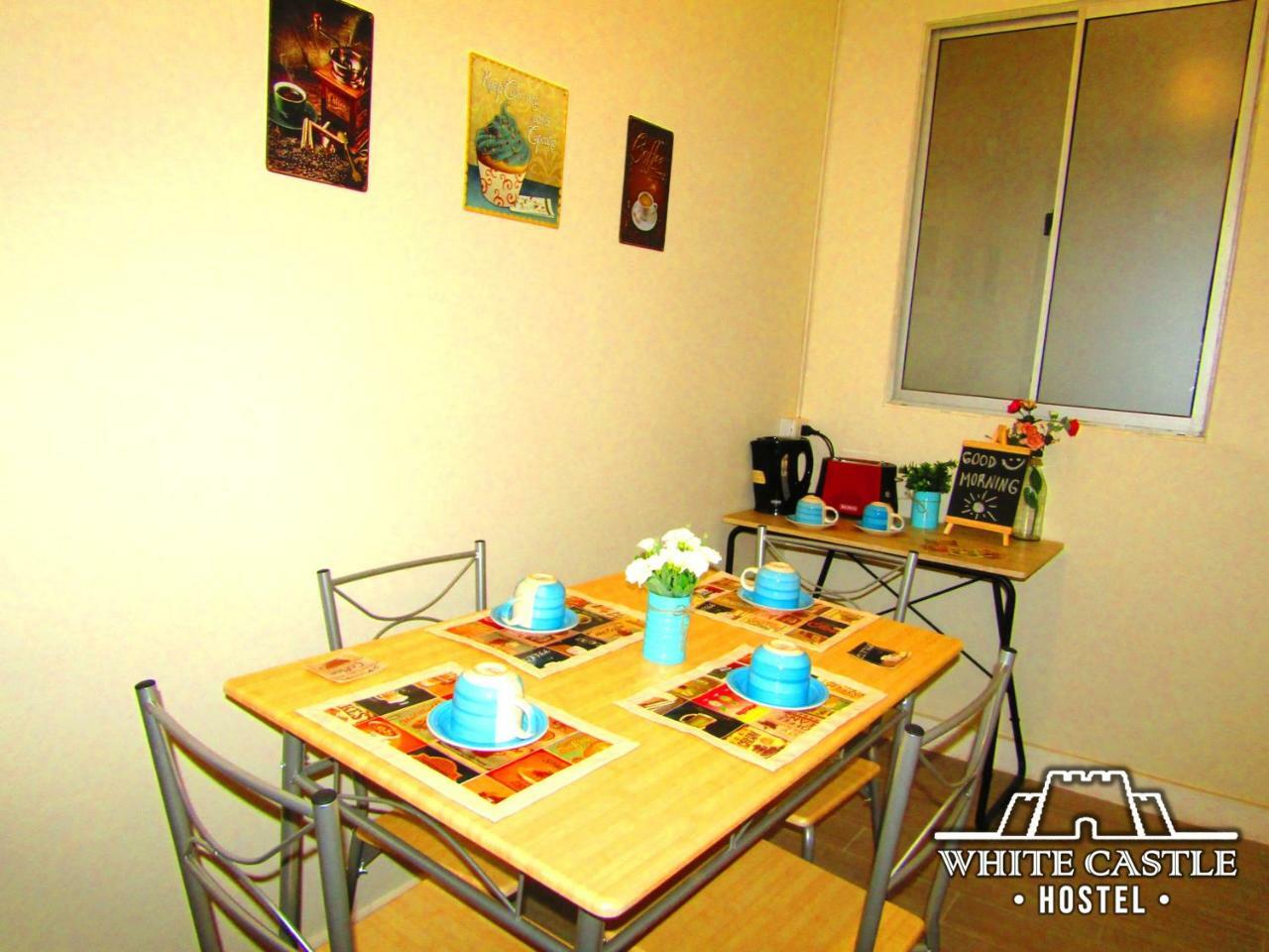 White Castle Hostel ヴァルパライソ エクステリア 写真