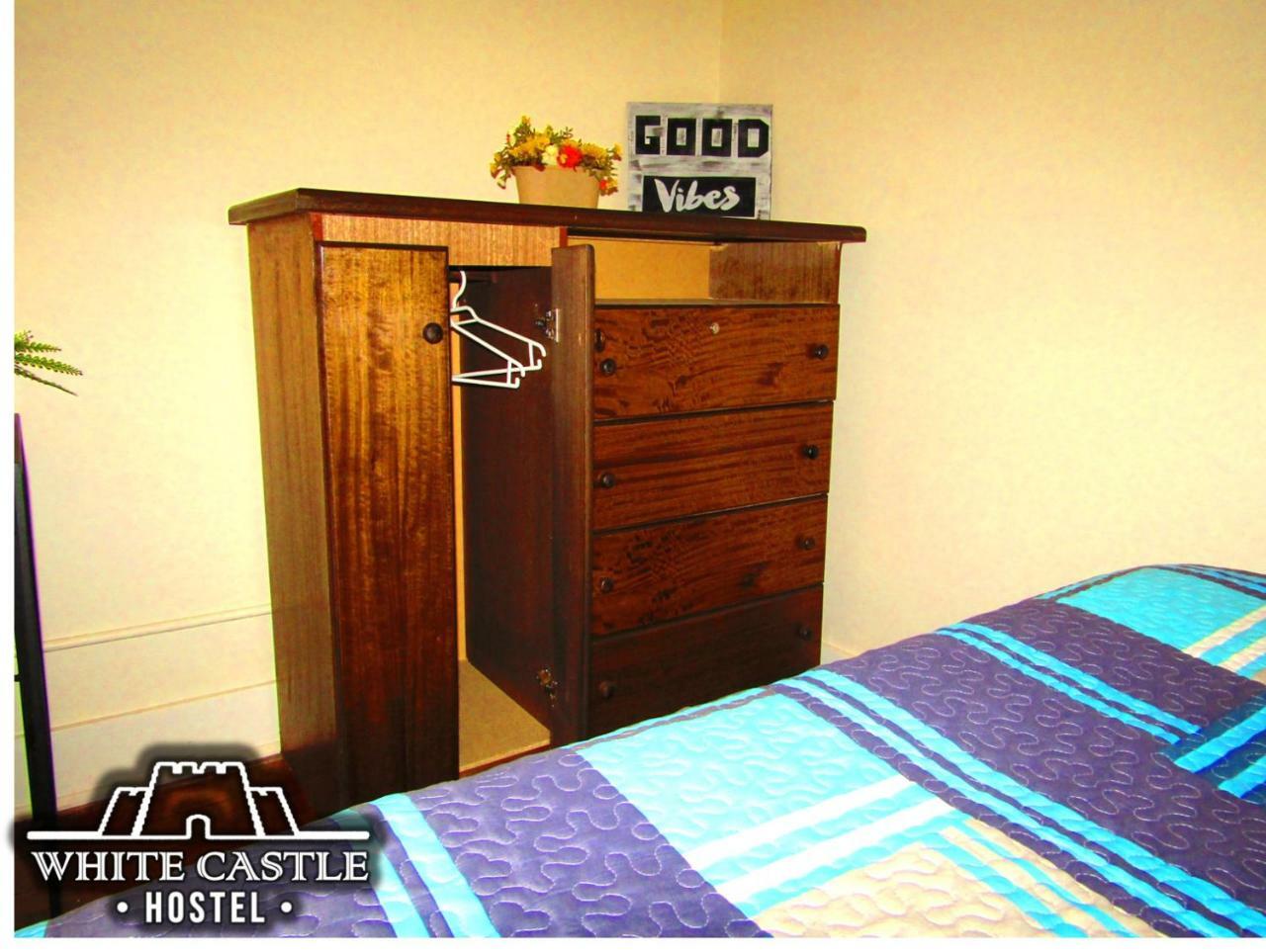 White Castle Hostel ヴァルパライソ エクステリア 写真